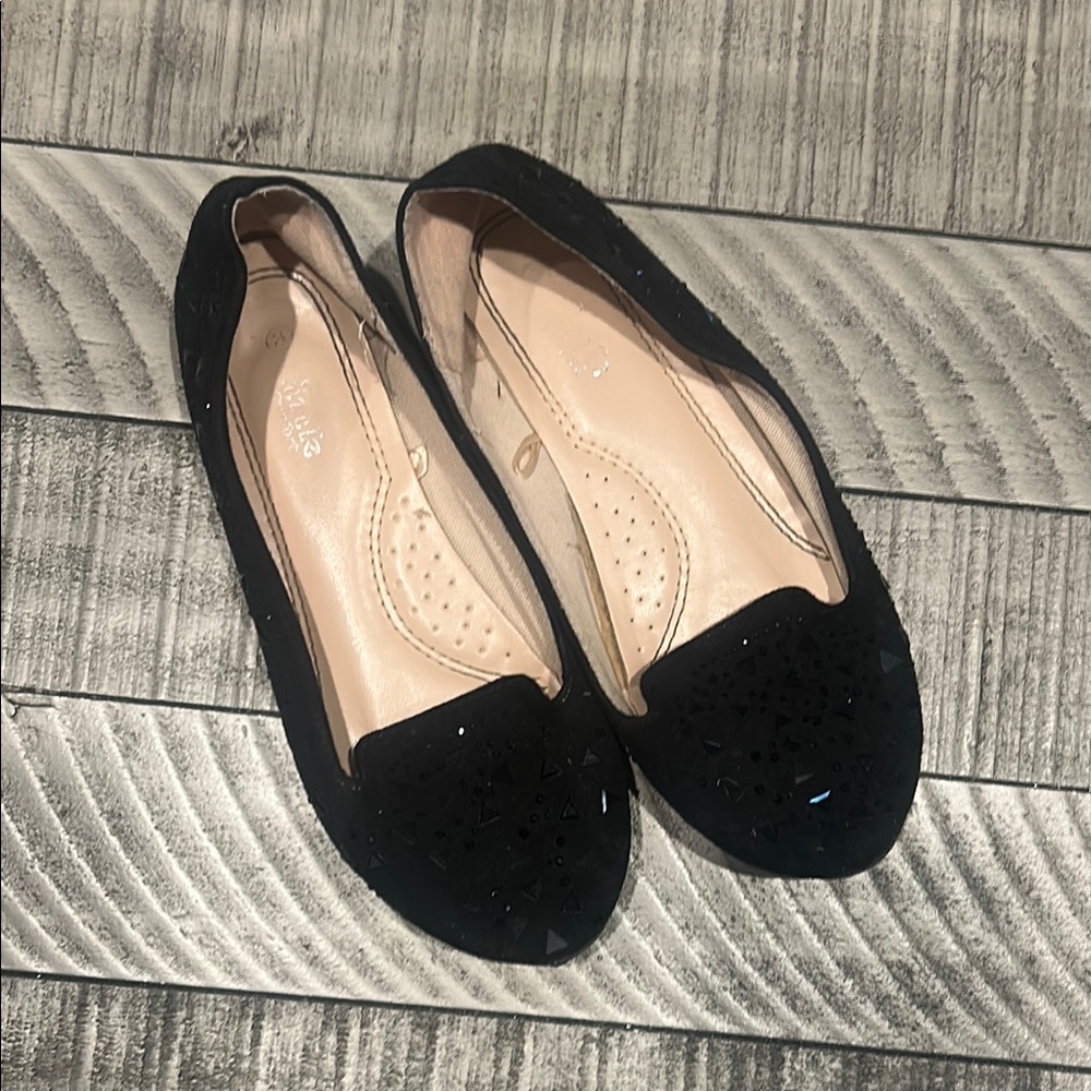 Link Black Dress Shoes with Timeless Design